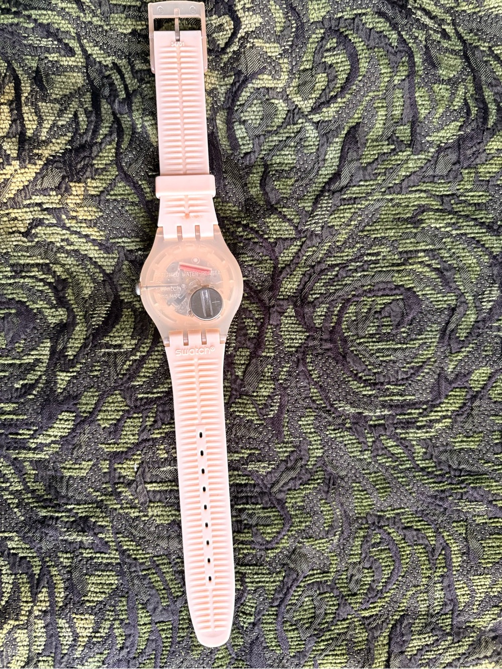 2013 Swatch Pink Silicone Strap Women's Watch with Day-Date-works! - Picture 3 of 5